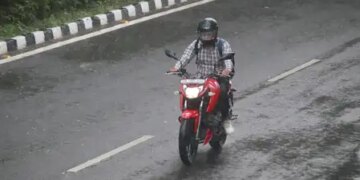 There was a surge in two-wheeler sales in October due to GST reform and strong festive demand.