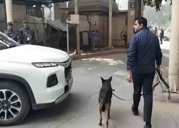 Threats were received to bomb these courts of Delhi, truth came out after search