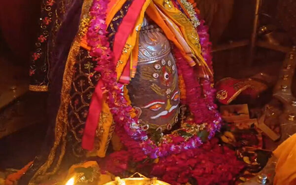 Ujjain: Temple echoes with the darshan of Baba Mahakal's Ganesh form in Bhasma Aarti.
