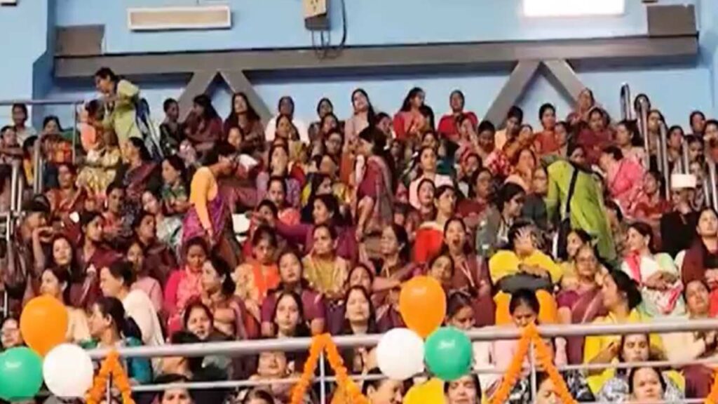 Uttarakhand ‘Janani Bhi Janneta Bhi’ Women Empowerment Celebration | 'Janani Bhi Janneta Bhi' program in Uttarakhand, honoring women. News Track in Hindi