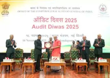 उपराष्ट्रपति राधाकृष्णन ने सीएजी को भारत की