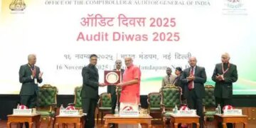 उपराष्ट्रपति राधाकृष्णन ने सीएजी को भारत की