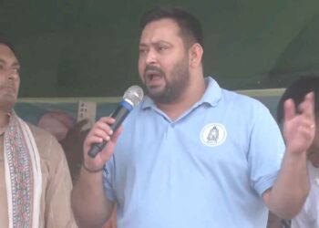 'Will set up factory in Gujarat, want victory in Bihar': Tejashwi Yadav taunts PM Modi