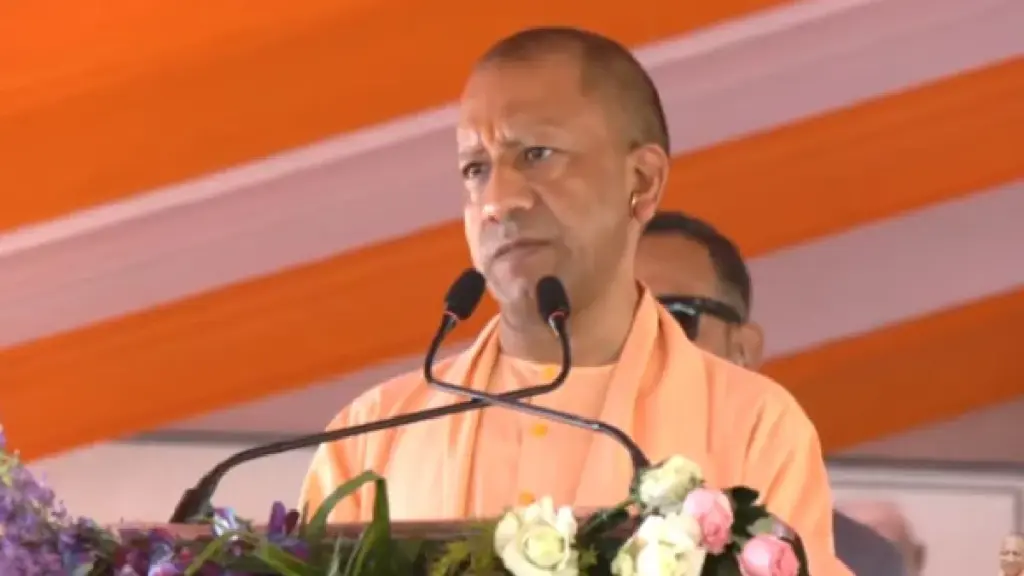 Yogi Adityanath At Gorakhpur: This is the new Uttar Pradesh, where criminals are seen limping within hours of committing a crime, said Yogi Adityanath in Gorakhpur.