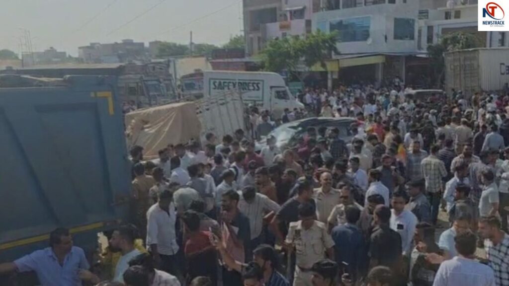 jaipur truck accident news rajasthan jaipur truck accident news lohamandi road | Jaipur Accident: Uncontrollable dumper hits car, crushes 50 people, 13 die painfully. News Track in Hindi