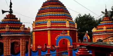 Confluence of faith and tourism in Maa Chhinnamasta temple, Rajrappa, crowd of devotees and tourists is increasing in winter.