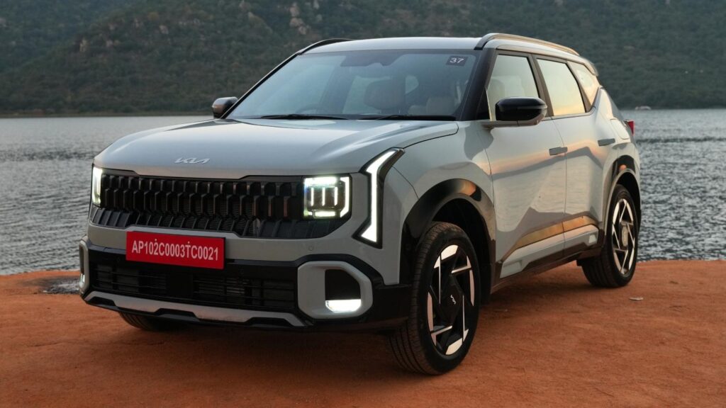 4 new powerful SUVs will be launched in 2026 compared to Tata Sierra