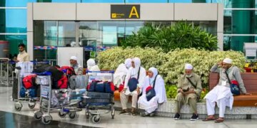93 airports in India are using 100% green energy, helping in reducing carbon emissions: Center