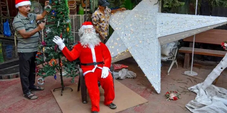 Action will be taken against the pressure of children to become Santa Claus in school, Education Department's order on Christmas Day