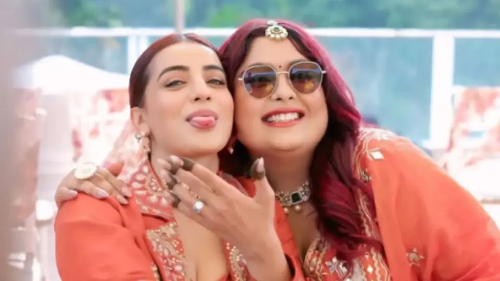 Akshara Singh dazzled at singer Swati Mishra's wedding; fans were mesmerized by the actress's photos