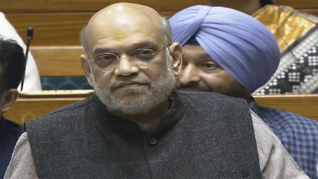 Amit Shah's Blunt Statement During Discussion On SIR: Infiltrators cannot decide who should be the Prime Minister and Chief Minister, Amit Shah said bluntly during the discussion on SIR.