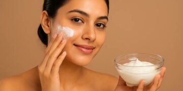 Apply these 5 household things mixed with honey! Blemishes, pigmentation and wrinkles will go away, you will get natural glow