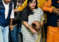 BJP MP Bansuri Swaraj immerses father's ashes in Ganga, condolence meeting to be held on December 7