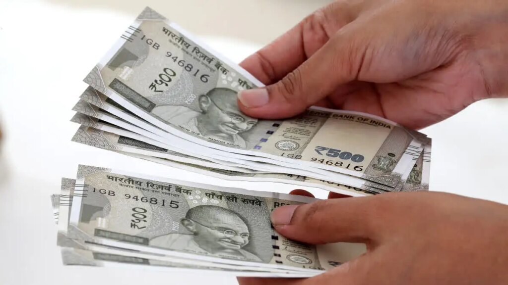 Big announcement of the government: Loan up to Rs 5 lakh without interest and guarantee, 8th pass can also apply