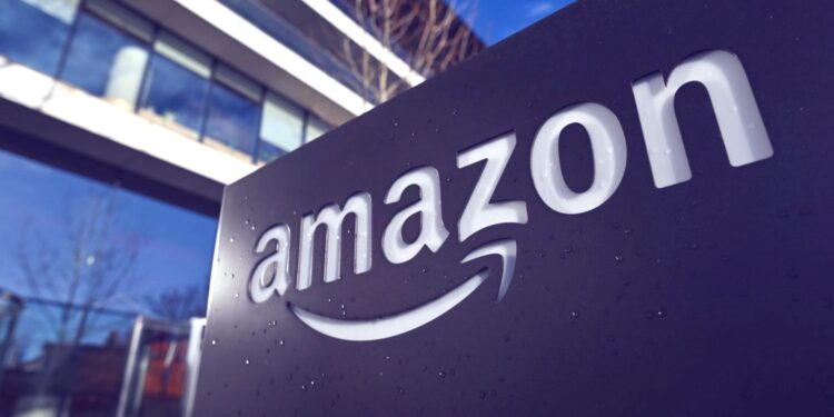 Big decision of Amazon, ban on people of this country from applying for jobs