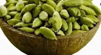 Cardamom is effective in removing infections from sore throat to mouth ulcers.