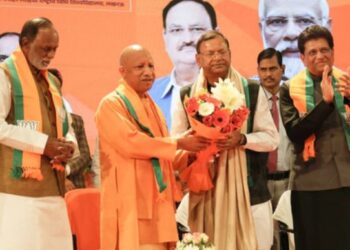 Chief Minister Yogi said, 'Booth is the battlefield, SIR is the weapon', announced all-out fight against fake voters.
