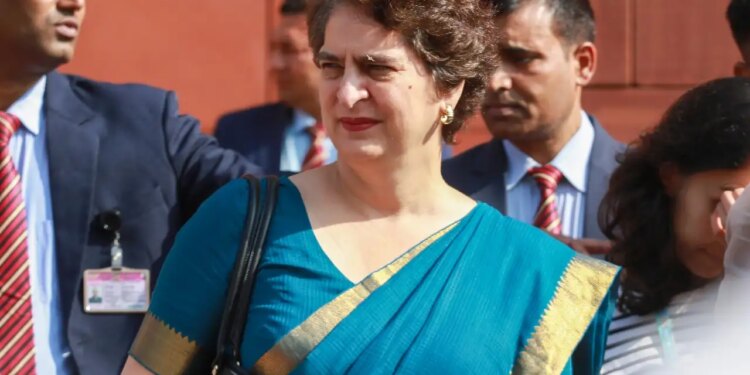 Clash in Delhi politics over MGNREGA, Priyanka cornered Center on removal of Mahatma Gandhi's name