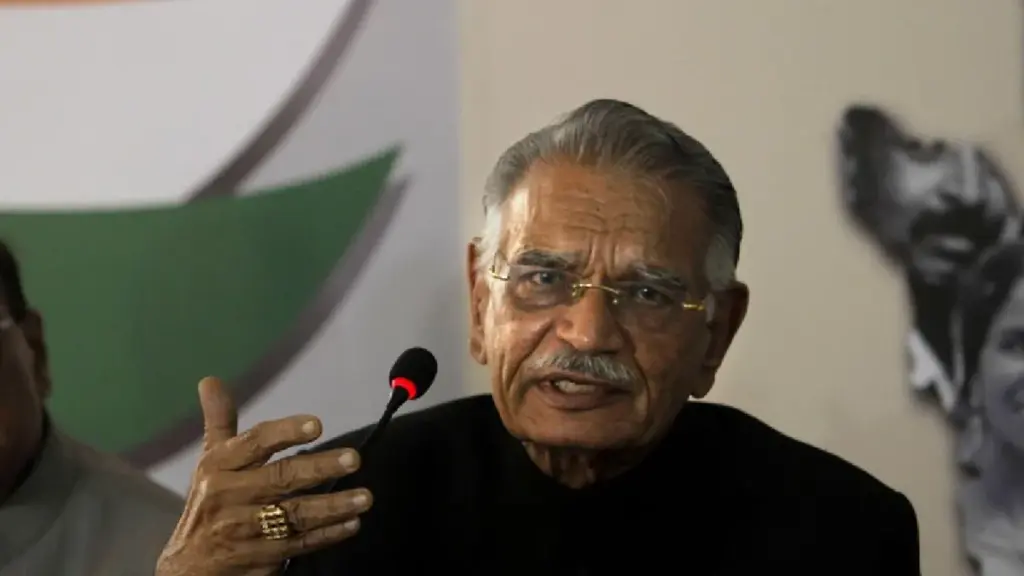 Congress Leader Shivraj Patil Passes Away: Tributes paid in Parliament on the demise of Congress leader and former Home Minister Shivraj Patil, President Draupadi Murmu, PM Narendra Modi expressed condolences, Parliament pays silent tribute to Congress leader and former Home Minister Shivraj Patil, President Draupadi Murmu, PM Narendra Modi offer condolences