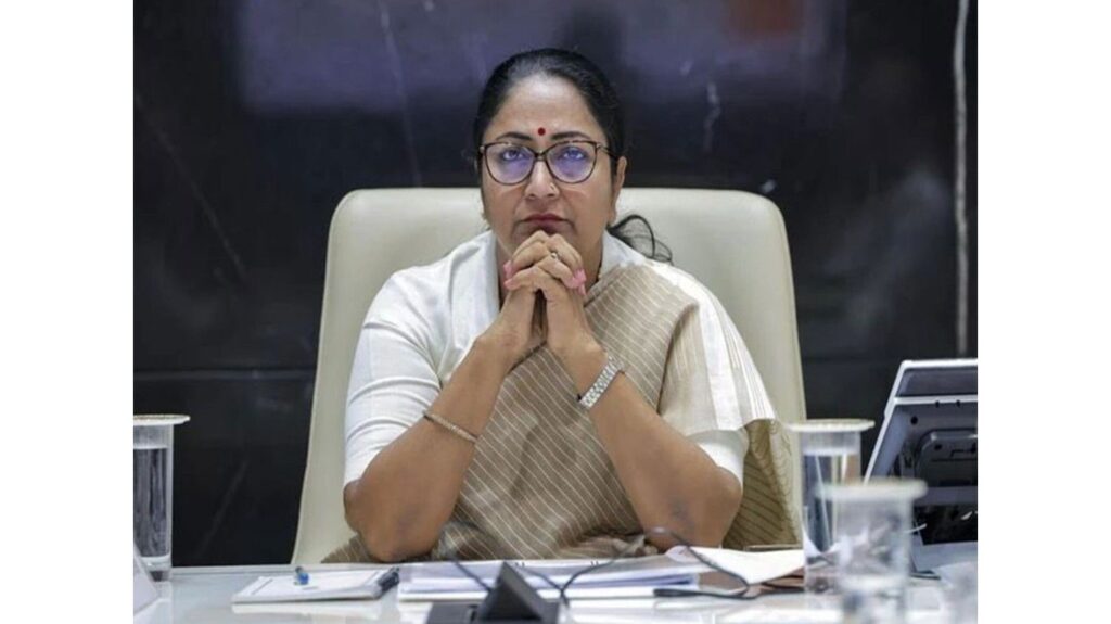 Delhi Chief Minister Rekha Gupta gave information about pollution, said "the situation is being dealt with as an emergency mission"