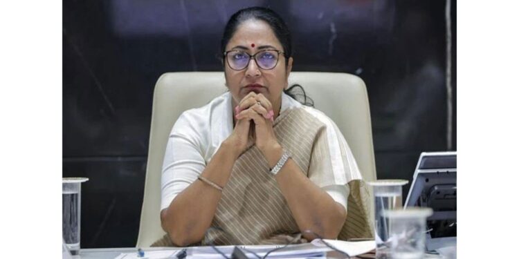Delhi Chief Minister Rekha Gupta gave information about pollution, said "the situation is being dealt with as an emergency mission"