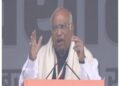 Delhi: Mallikarjun Kharge attacks BJP from Ramlila Maidan, says "PM and BJP are trying to destroy the Constitution"