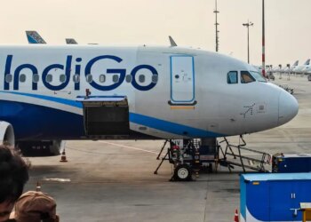 Delhi faces huge financial loss amid IndiGo crisis! Loss of Rs 1000 crore in 9 days, both passengers and airlines affected