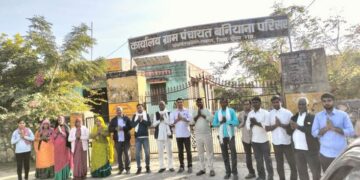 Distribution of religious books in village Banyana, preparation for satsang of Sant Rampal Maharaj