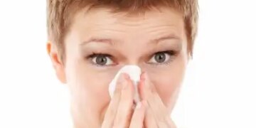 Do you also consume Vitamin C supplements in abundance in winters? be careful