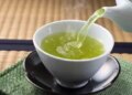 Due to these mistakes, green tea can harm your health, it can cause many problems including stomach ache.