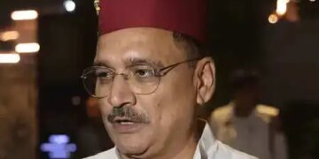 सांता क्लॉज वीडियो पर एफआईआर: वीरेंद्र सचदेवा ने आम आदमी पार्टी की ओछी राजनीति की आलोचना की