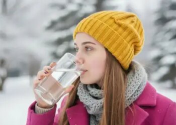 Feeling less thirsty in winter can also be dangerous, it has a bad effect on the skin and brain.