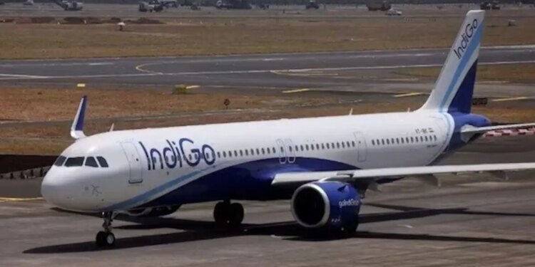 Flight Cancellation Alert: 320+ Indigo flights cancelled! DGCA seeks answer from the airline, when will the problem be resolved?
