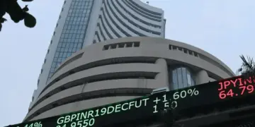 Foreign investors are selling shares and withdrawing Rs 2 lakh crore in a year, is the confidence in the Indian market waning?