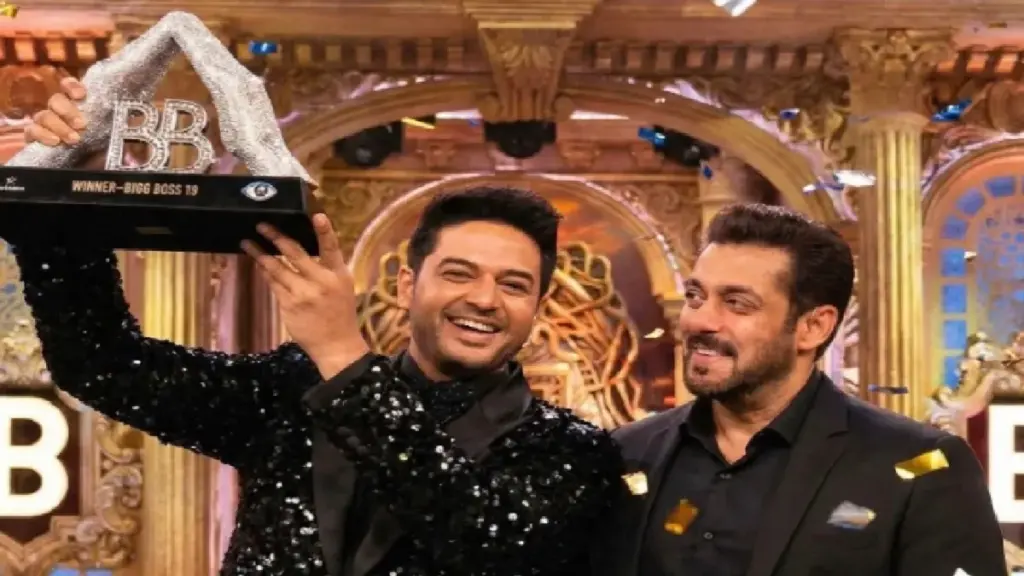 Gaurav Khanna Won Bigg Boss 19: Gaurav Khanna became the winner of Bigg Boss Season 19, got such a huge amount along with the glittering trophy.
