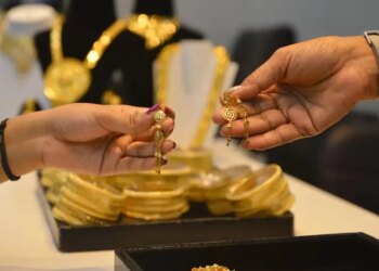 Gold Price Alert: Big fall in the price of 24-18 carat gold, know how much the price has reduced before buying.