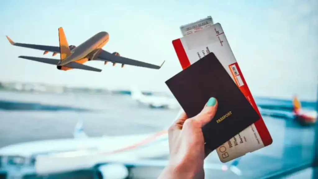 Huge jump in flight fares on Delhi-Mumbai route, ticket prices have doubled, now know how much you will have to shell out for air travel.