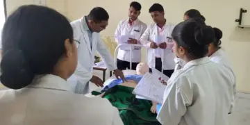 Huge shortage of doctors in India! One doctor available for every 811 people, Health Minister presented roadmap to overcome the crisis