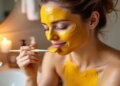 'Hydra Facial' is a turmeric paste for screens in winter, know its benefits and uses.