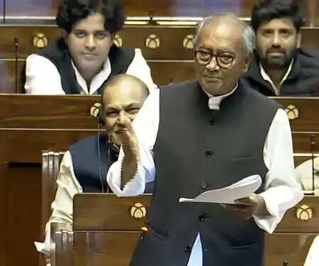 50 साल से कांग्रेस में हूं, सांप्रदायिक ताकतों के खिलाफ लड़ाई जारी रहेगी : दिग्विजय सिंह
