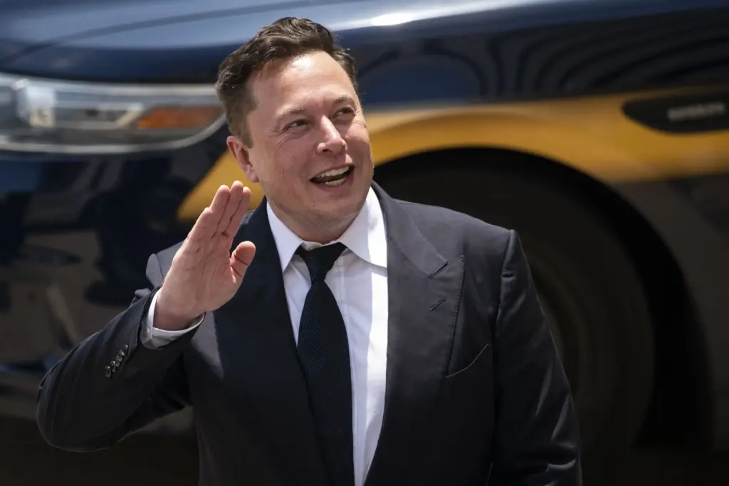 In terms of wealth, Elon Musk is 400 billion dollars ahead of the second richest person in the world, know what is his net worth?