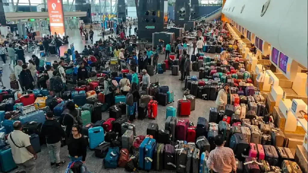 Indigo Crisis: 3900+ flights canceled in just 6 days, condition of passengers worsens, questions on role of Board of Directors
