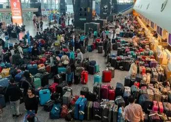 Indigo Crisis: 3900+ flights canceled in just 6 days, condition of passengers worsens, questions on role of Board of Directors