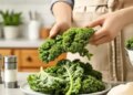Kale is rich in vitamins and antioxidants, protects the entire body from heart to digestion.