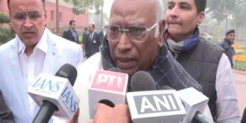 Kharge's sharp statement on changing the name of MNREGA, said- 'Government is snatching away the rights of the poor'