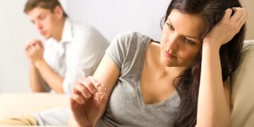 Know which small mistakes cause huge distances in relationships, correct them now otherwise the relationship will not improve even after repenting.