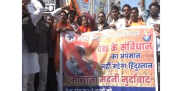 Madhya Pradesh: Bajrang Dal, VHP protesters demand action on Jamiat chief's remarks