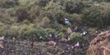Maharashtra: Car fell into 800 feet deep gorge in Nashik, 6 people died, PM Modi expressed grief