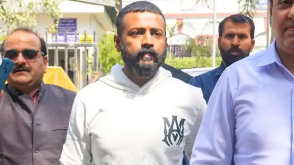Mahathug Sukesh Chandrashekhar ready to return Rs 217 crore, gave settlement offer in court, know the matter