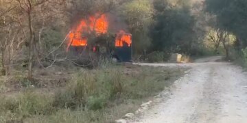 Major accident in Nahargarh Lion Safari in Jaipur, sudden fire in a vehicle loaded with 30 tourists